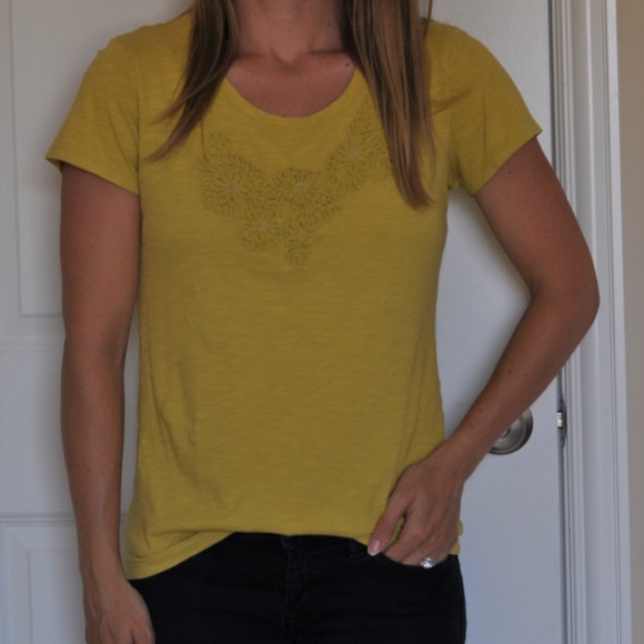Banana Republic Medium Embellished Tee - Picture 1 of 4